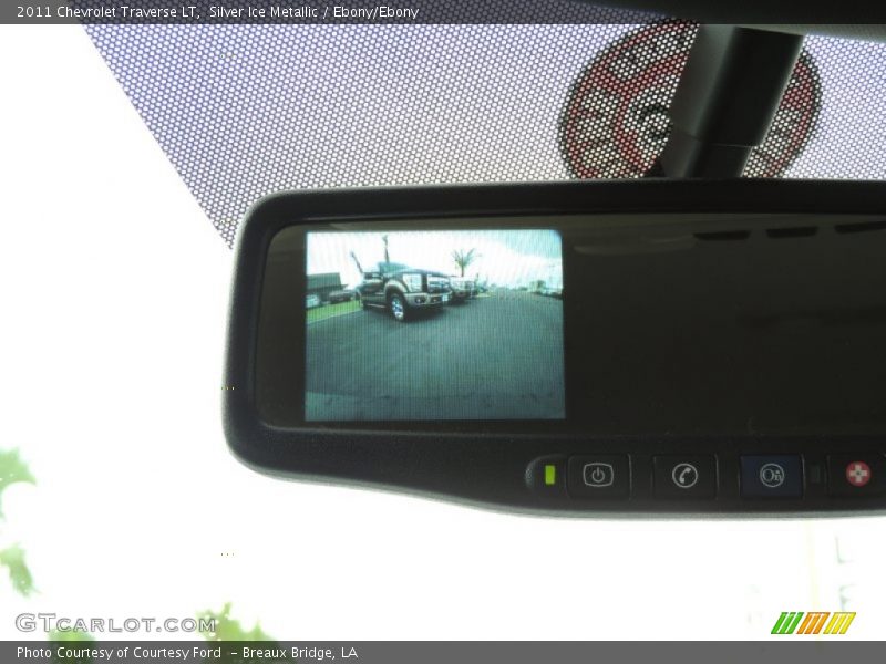 Silver Ice Metallic / Ebony/Ebony 2011 Chevrolet Traverse LT