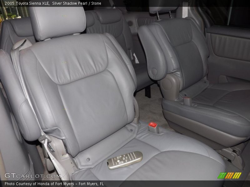 Silver Shadow Pearl / Stone 2005 Toyota Sienna XLE