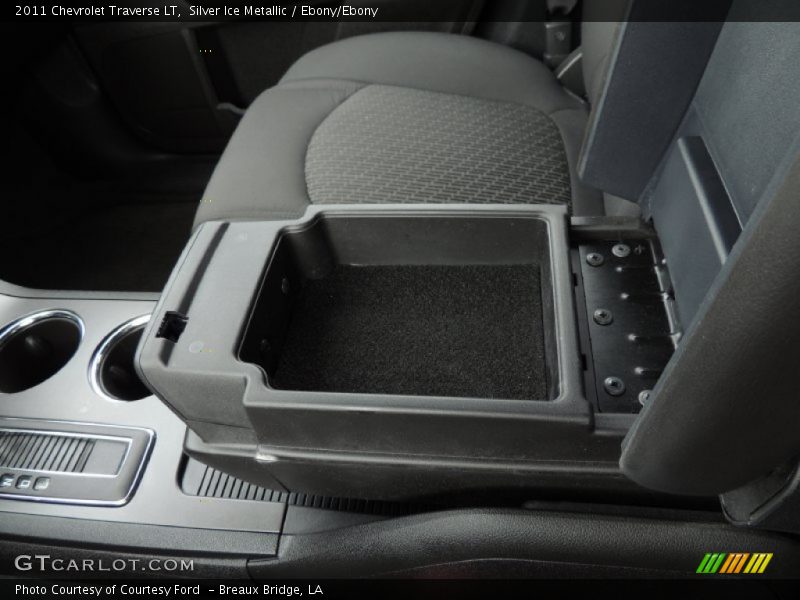 Silver Ice Metallic / Ebony/Ebony 2011 Chevrolet Traverse LT