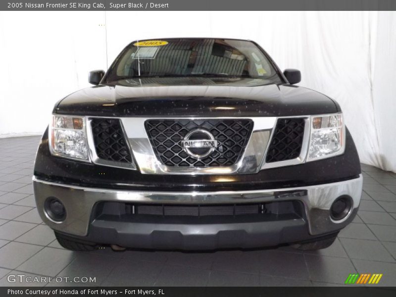 Super Black / Desert 2005 Nissan Frontier SE King Cab