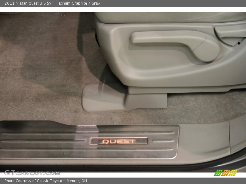 Platinum Graphite / Gray 2011 Nissan Quest 3.5 SV