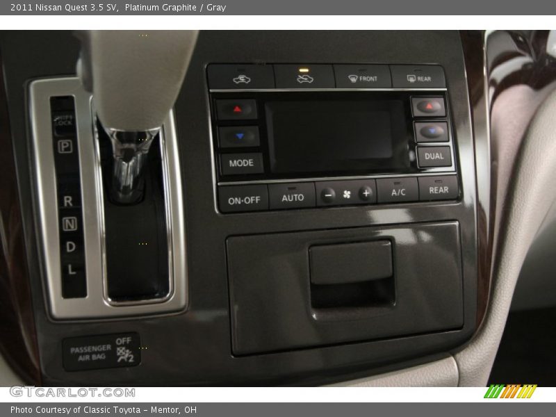 Platinum Graphite / Gray 2011 Nissan Quest 3.5 SV