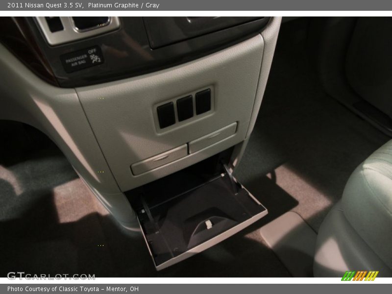 Platinum Graphite / Gray 2011 Nissan Quest 3.5 SV