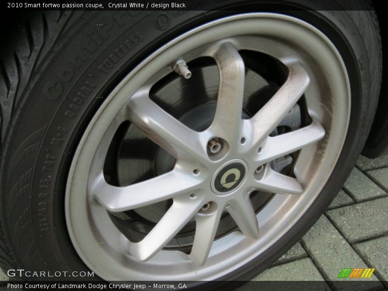 Crystal White / design Black 2010 Smart fortwo passion coupe