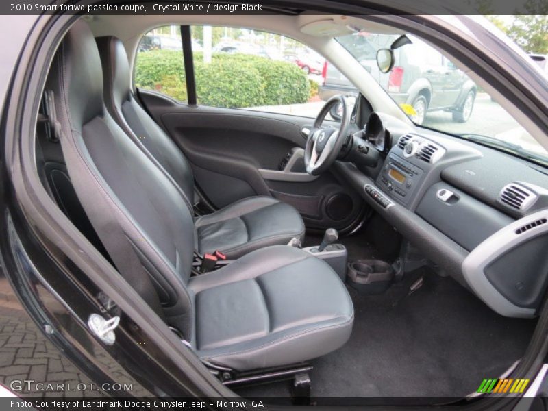 Crystal White / design Black 2010 Smart fortwo passion coupe