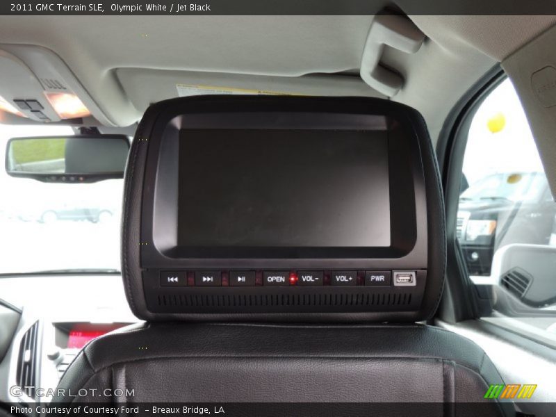 Olympic White / Jet Black 2011 GMC Terrain SLE