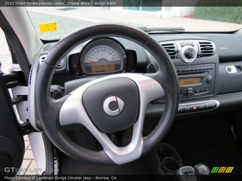 Crystal White / design Black 2010 Smart fortwo passion coupe