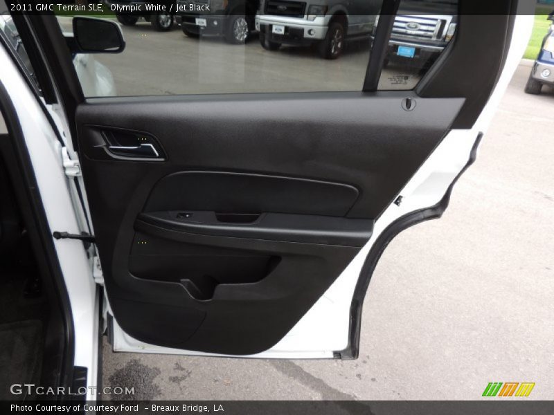 Olympic White / Jet Black 2011 GMC Terrain SLE