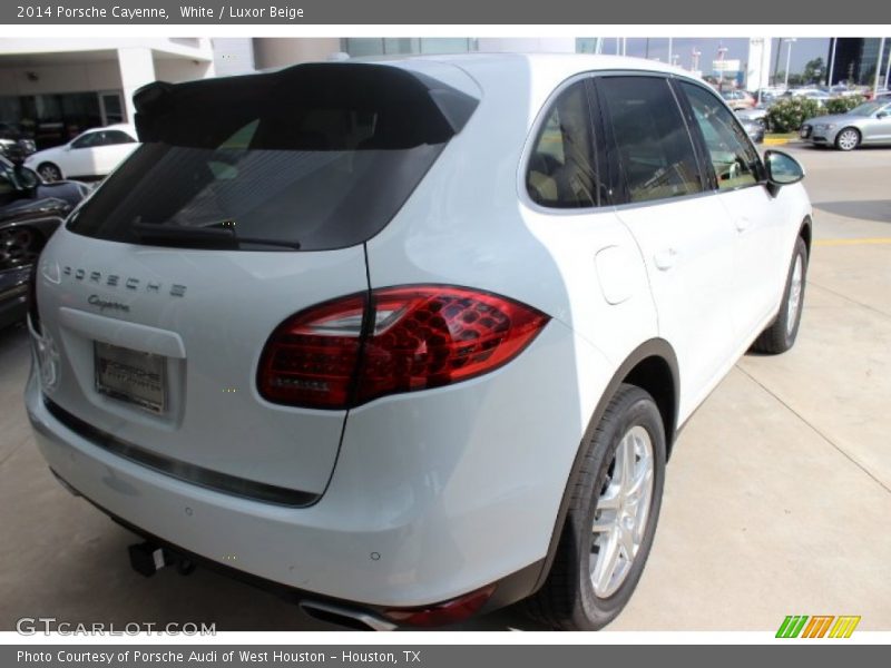 White / Luxor Beige 2014 Porsche Cayenne