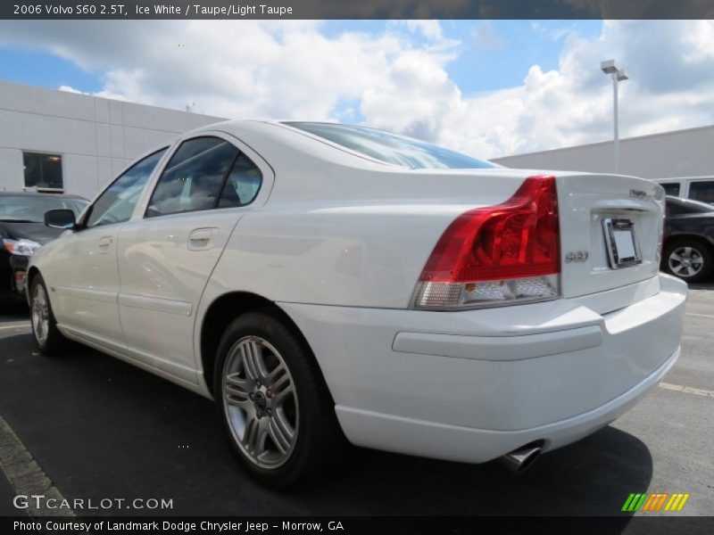 Ice White / Taupe/Light Taupe 2006 Volvo S60 2.5T