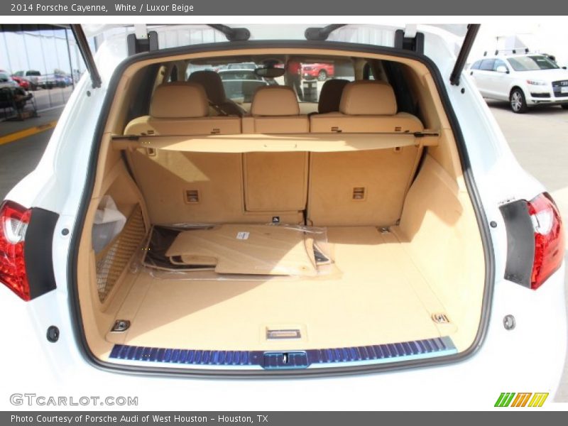  2014 Cayenne  Trunk