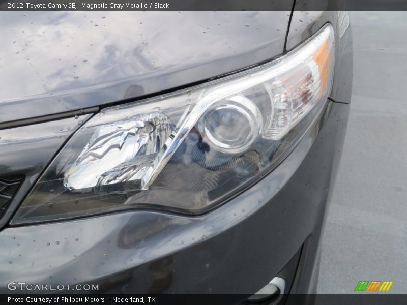 Magnetic Gray Metallic / Black 2012 Toyota Camry SE