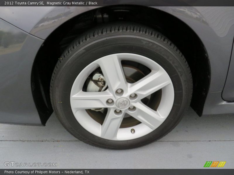 Magnetic Gray Metallic / Black 2012 Toyota Camry SE