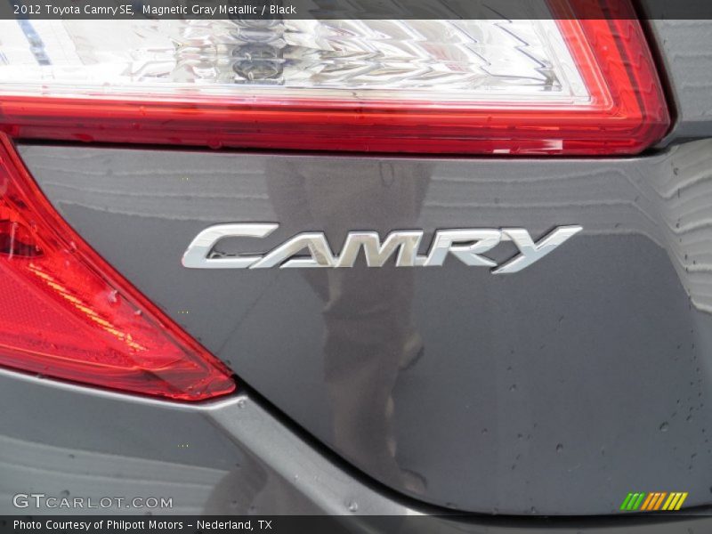 Magnetic Gray Metallic / Black 2012 Toyota Camry SE
