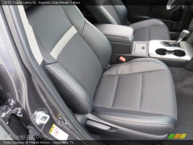 Magnetic Gray Metallic / Black 2012 Toyota Camry SE