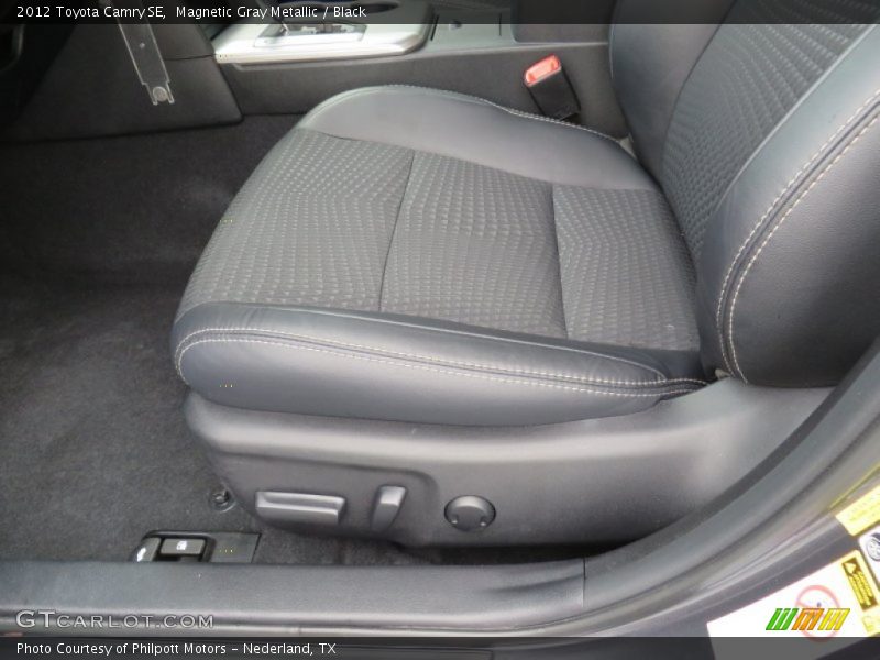 Magnetic Gray Metallic / Black 2012 Toyota Camry SE