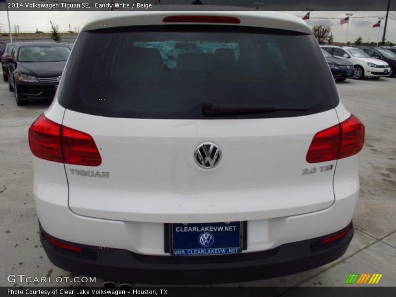 Candy White / Beige 2014 Volkswagen Tiguan SE