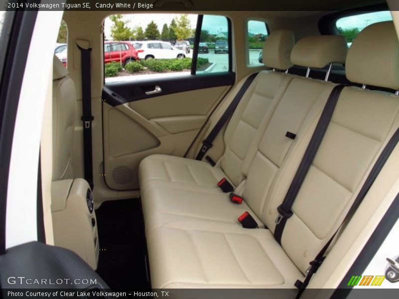 Candy White / Beige 2014 Volkswagen Tiguan SE