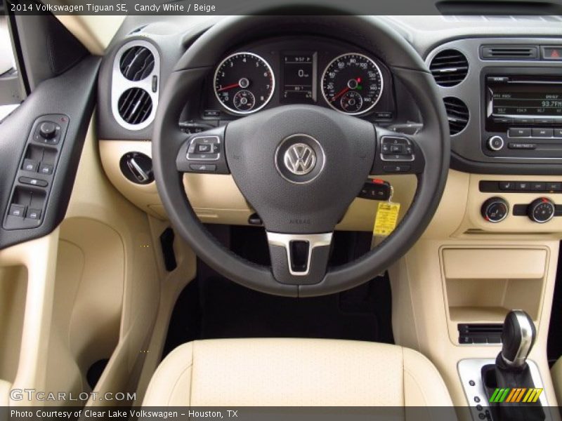 Candy White / Beige 2014 Volkswagen Tiguan SE
