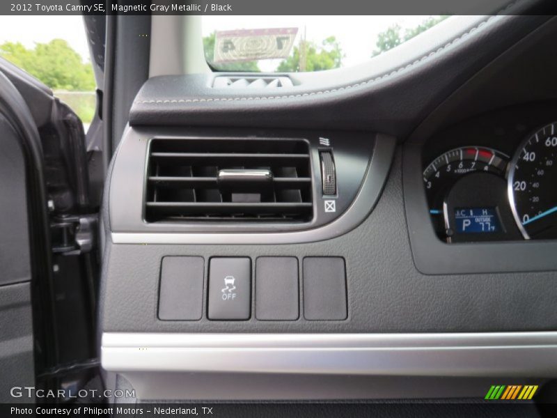 Magnetic Gray Metallic / Black 2012 Toyota Camry SE