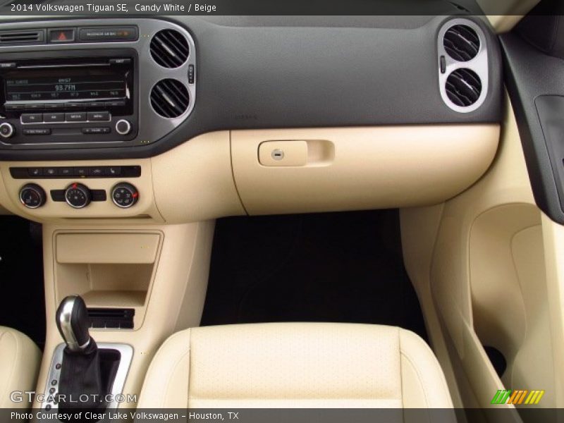 Candy White / Beige 2014 Volkswagen Tiguan SE