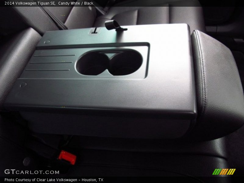 Candy White / Black 2014 Volkswagen Tiguan SE