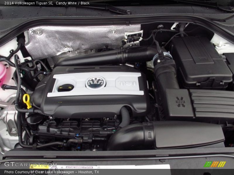 Candy White / Black 2014 Volkswagen Tiguan SE