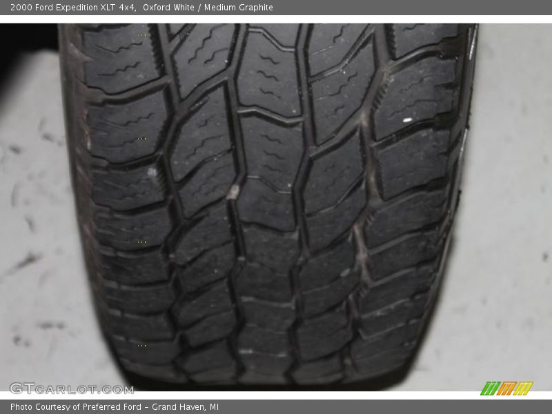 Oxford White / Medium Graphite 2000 Ford Expedition XLT 4x4