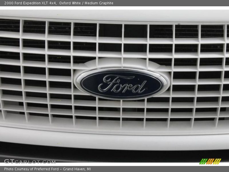 Oxford White / Medium Graphite 2000 Ford Expedition XLT 4x4