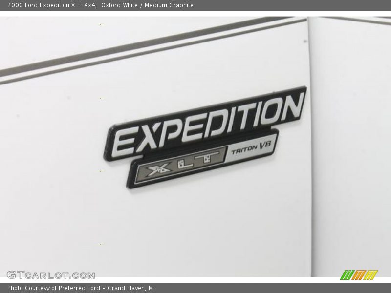 Oxford White / Medium Graphite 2000 Ford Expedition XLT 4x4