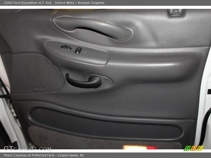 Oxford White / Medium Graphite 2000 Ford Expedition XLT 4x4