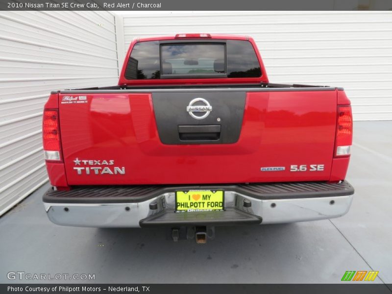 Red Alert / Charcoal 2010 Nissan Titan SE Crew Cab