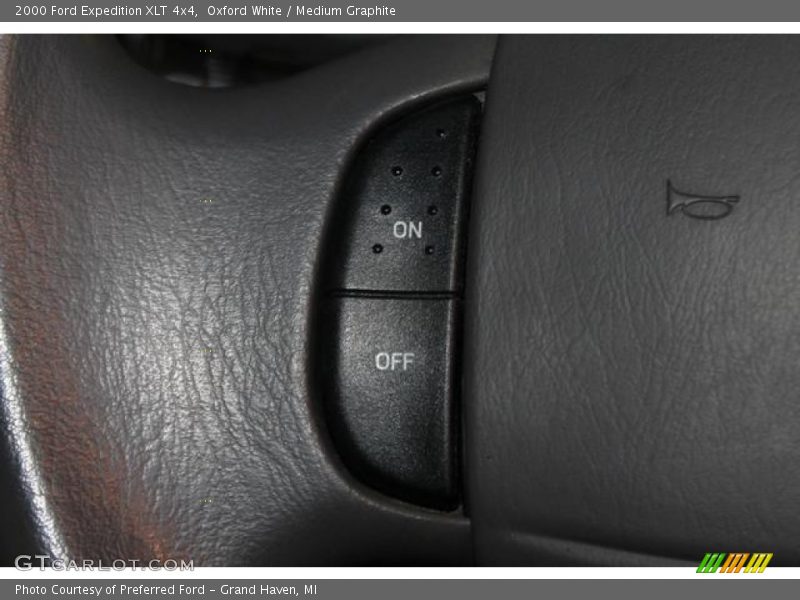 Oxford White / Medium Graphite 2000 Ford Expedition XLT 4x4