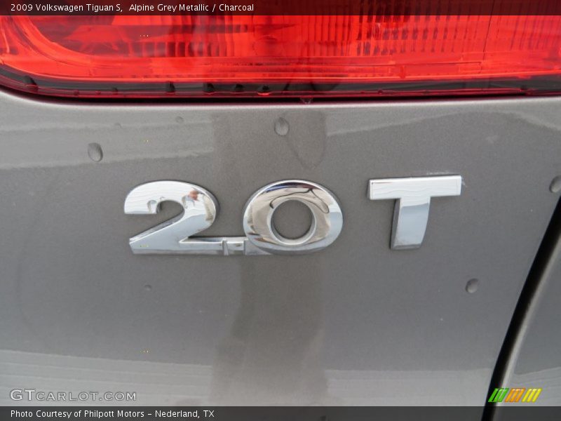 Alpine Grey Metallic / Charcoal 2009 Volkswagen Tiguan S
