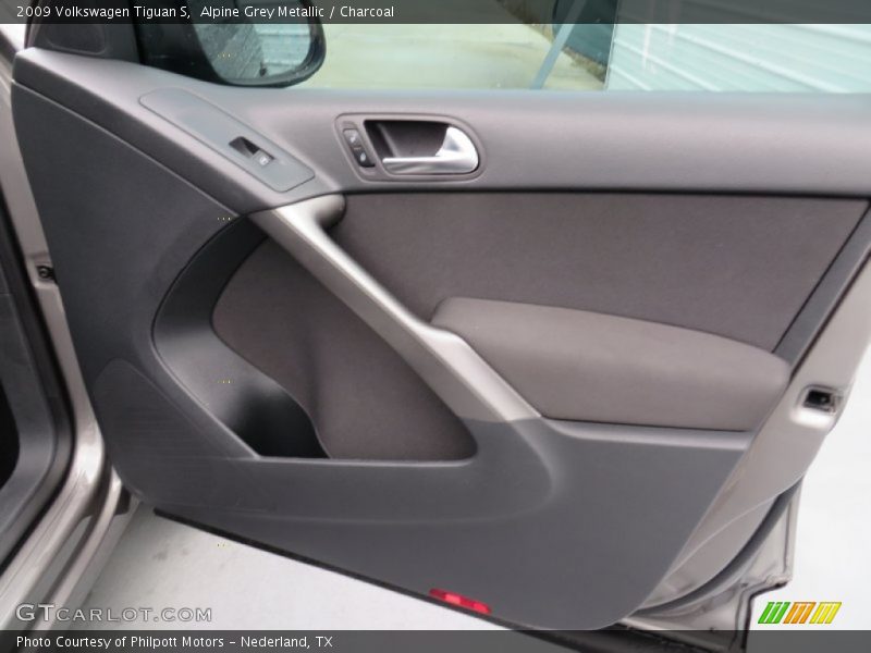 Alpine Grey Metallic / Charcoal 2009 Volkswagen Tiguan S