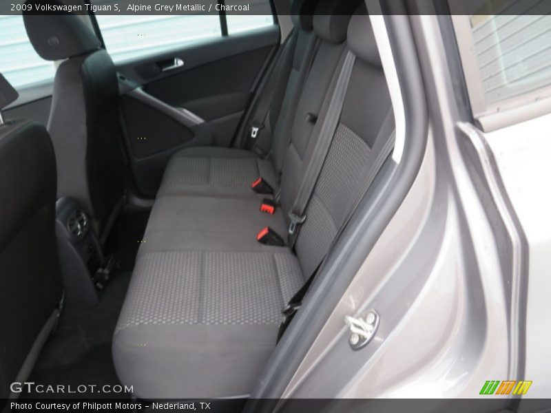 Alpine Grey Metallic / Charcoal 2009 Volkswagen Tiguan S