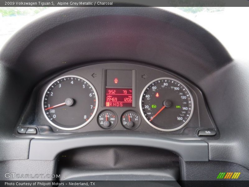 Alpine Grey Metallic / Charcoal 2009 Volkswagen Tiguan S