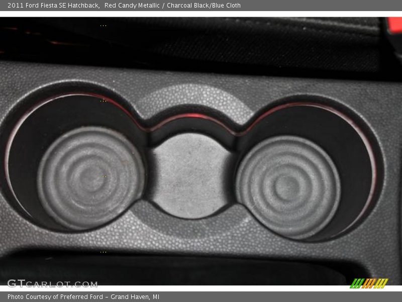 Red Candy Metallic / Charcoal Black/Blue Cloth 2011 Ford Fiesta SE Hatchback