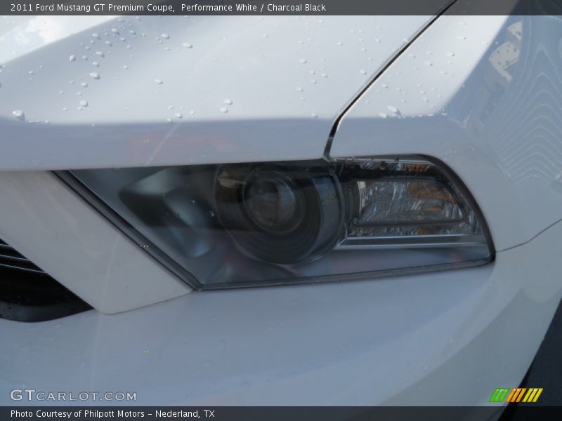 Performance White / Charcoal Black 2011 Ford Mustang GT Premium Coupe