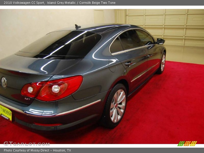 Island Grey Metallic / Cornsilk Beige Two Tone 2010 Volkswagen CC Sport