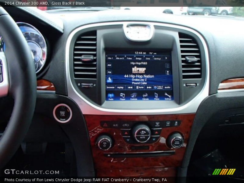 Gloss Black / Black 2014 Chrysler 300 AWD