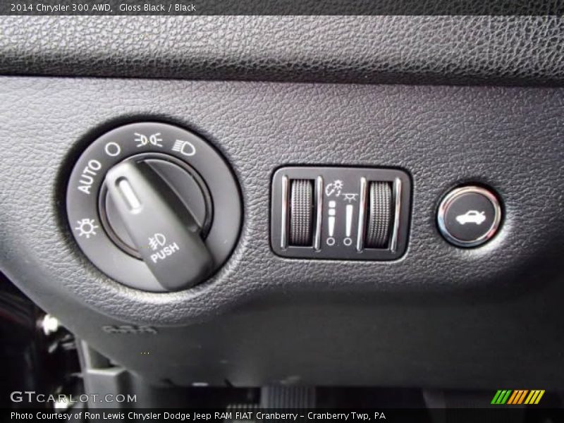 Gloss Black / Black 2014 Chrysler 300 AWD