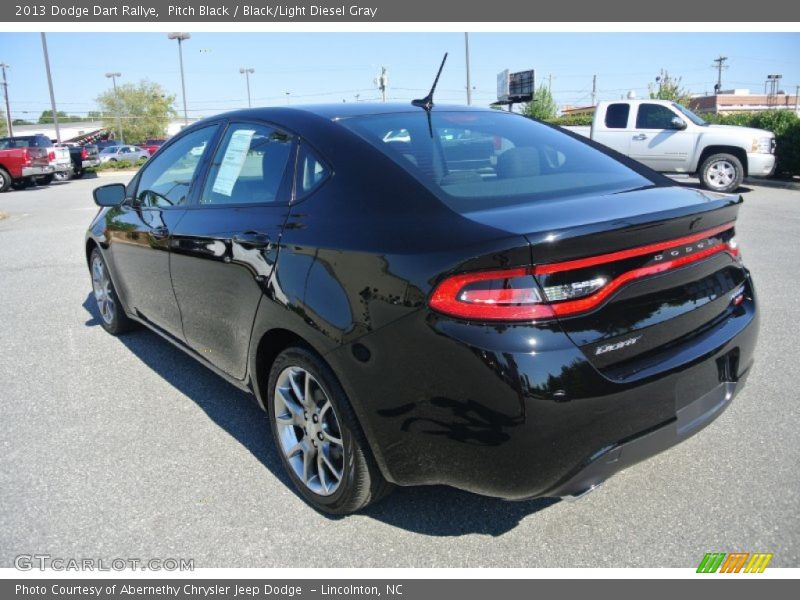 Pitch Black / Black/Light Diesel Gray 2013 Dodge Dart Rallye