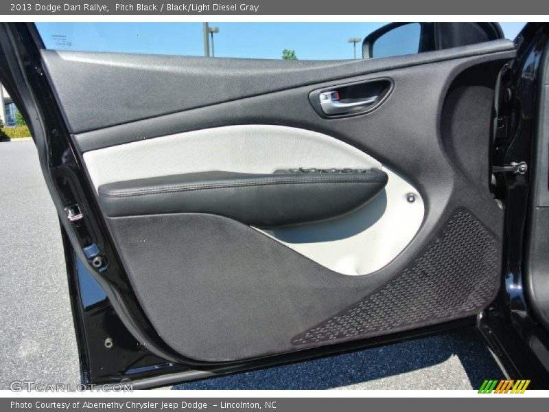 Pitch Black / Black/Light Diesel Gray 2013 Dodge Dart Rallye