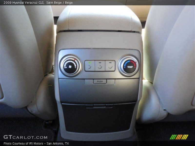 Satin Beige / Beige 2009 Hyundai Veracruz GLS