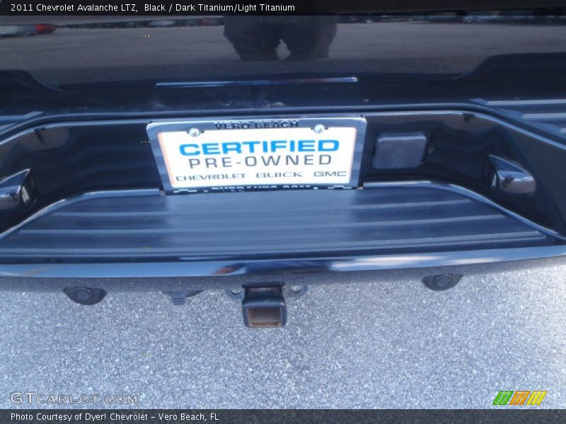 Black / Dark Titanium/Light Titanium 2011 Chevrolet Avalanche LTZ