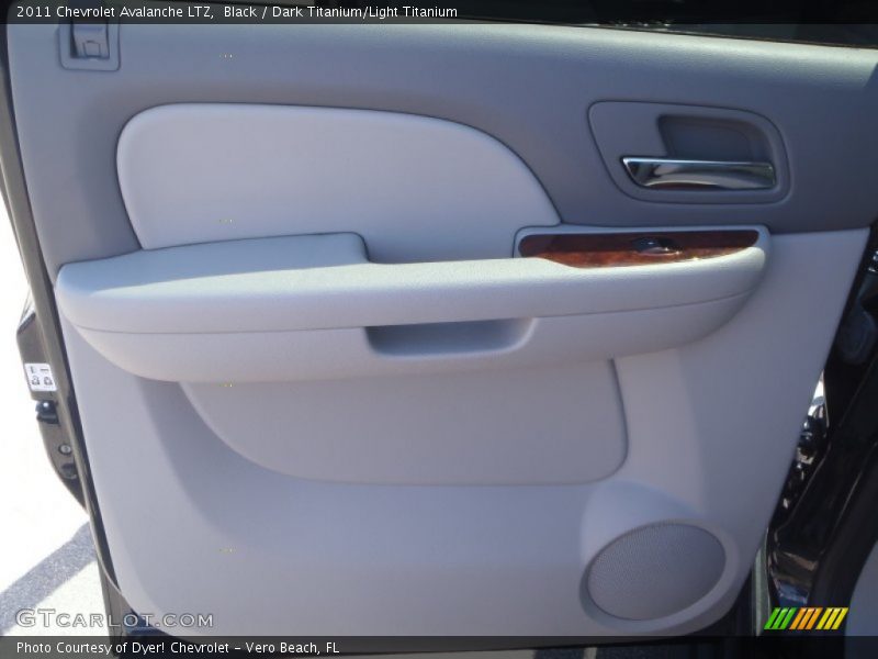 Black / Dark Titanium/Light Titanium 2011 Chevrolet Avalanche LTZ