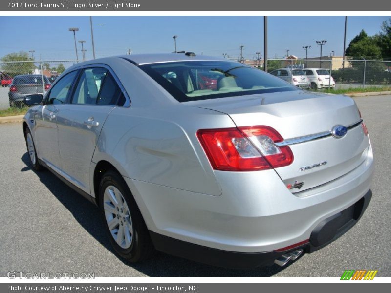 Ingot Silver / Light Stone 2012 Ford Taurus SE