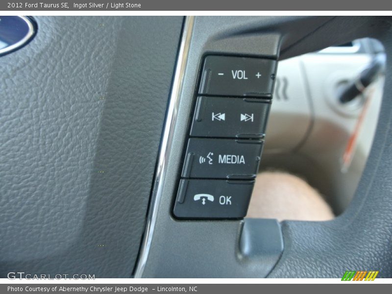 Ingot Silver / Light Stone 2012 Ford Taurus SE