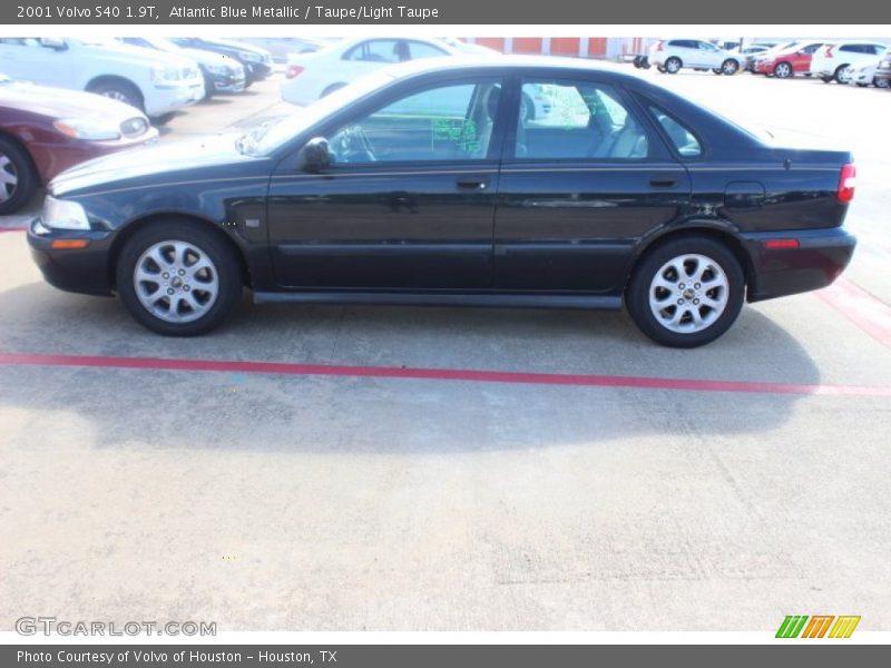 Atlantic Blue Metallic / Taupe/Light Taupe 2001 Volvo S40 1.9T